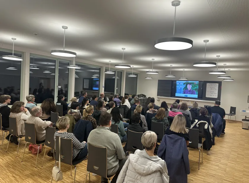 Themenabend_Hörsaal_Vortrag